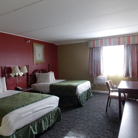Center Street Value Inn Оберн Екстер'єр фото