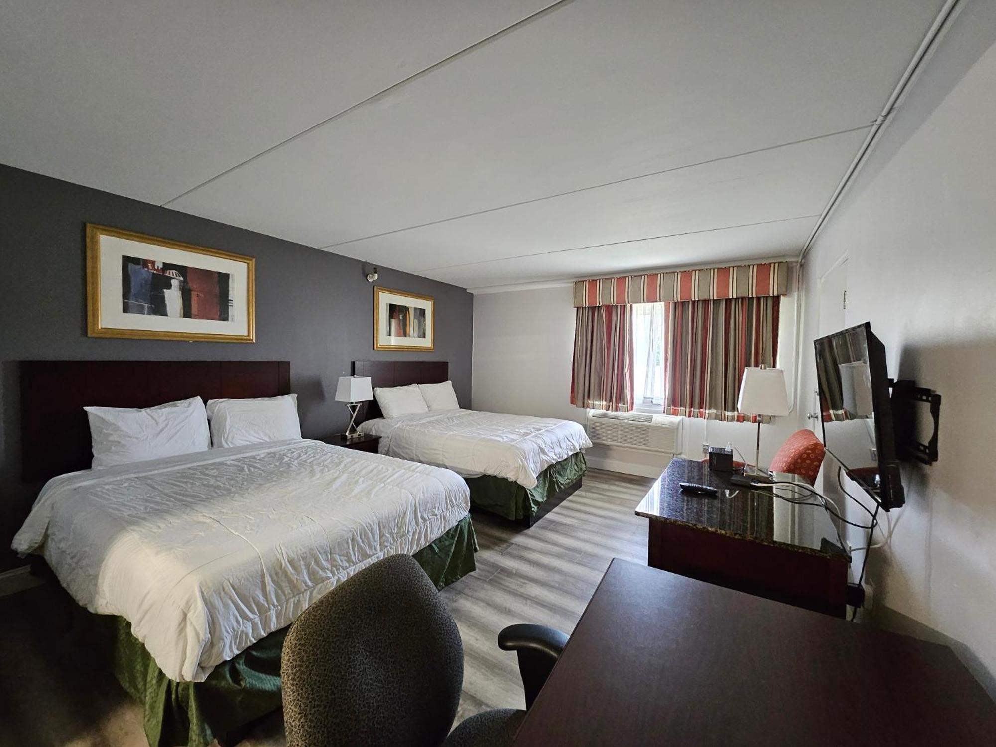Center Street Value Inn Оберн Екстер'єр фото