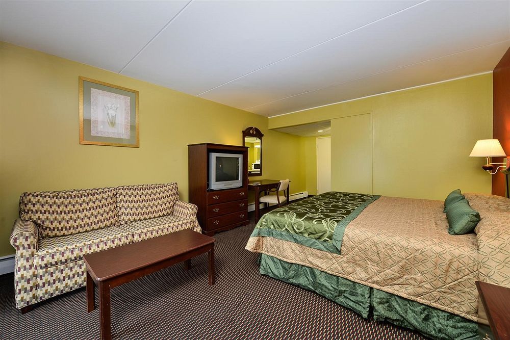 Center Street Value Inn Оберн Екстер'єр фото